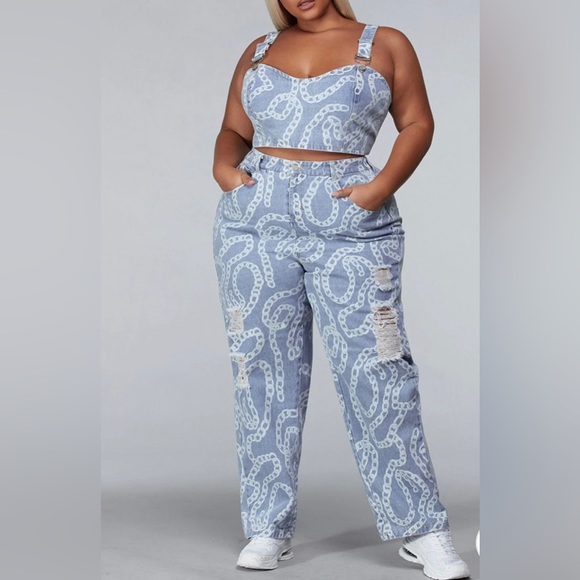 PLUS SIZE SLEEVELESS 2PC. TOP & PANTS DISTRESSED DENIM PRINT SET - Picture 2 of 8
